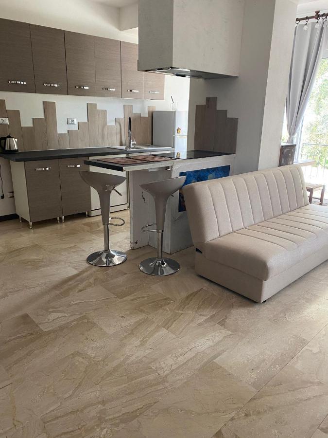 Maricciolu Suites And Apartments Олбия Екстериор снимка