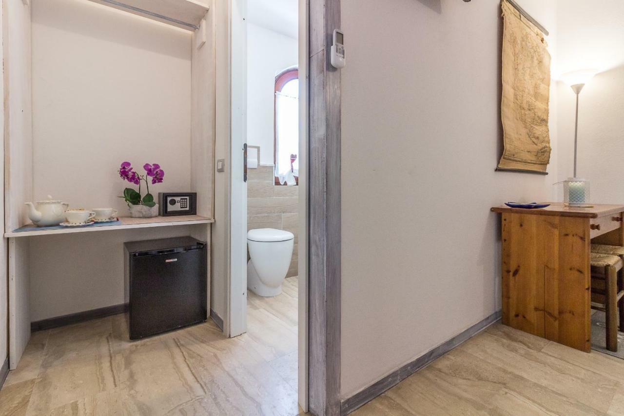Maricciolu Suites And Apartments Олбия Екстериор снимка