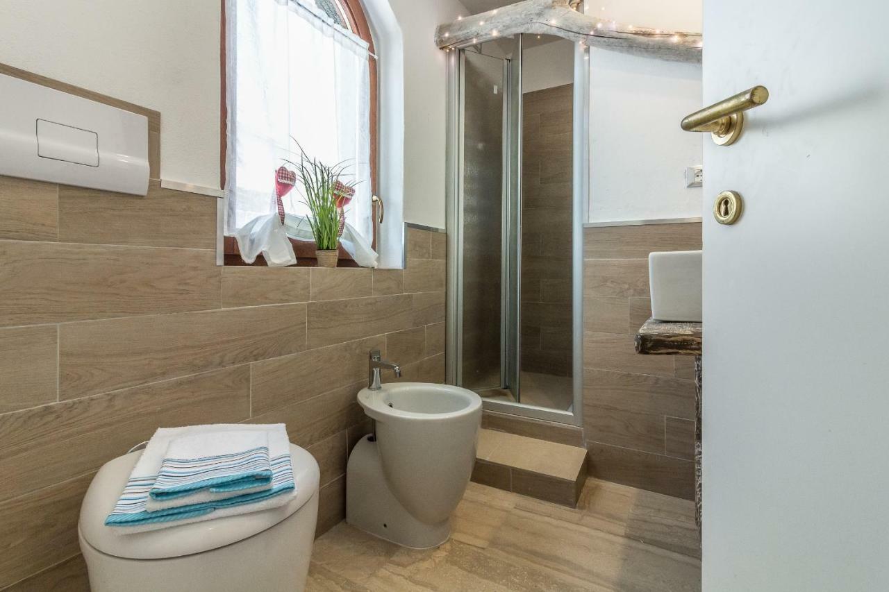 Maricciolu Suites And Apartments Олбия Екстериор снимка